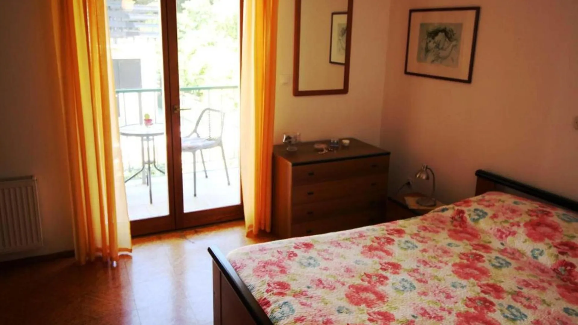 Renata Mare Apartments ロヴィニ